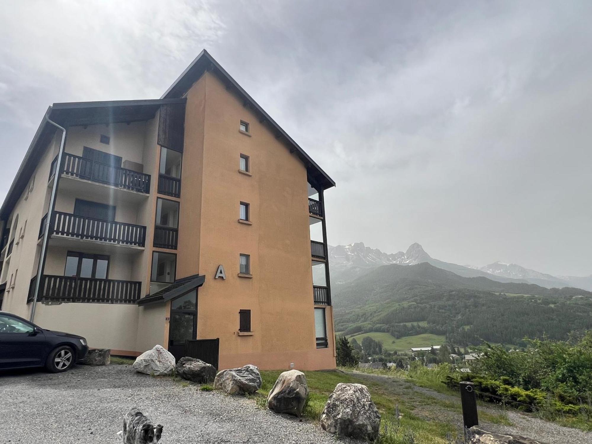 Terrasse Adroit T2 - Wi-fi Gratuit - 7 Couchages Appartement